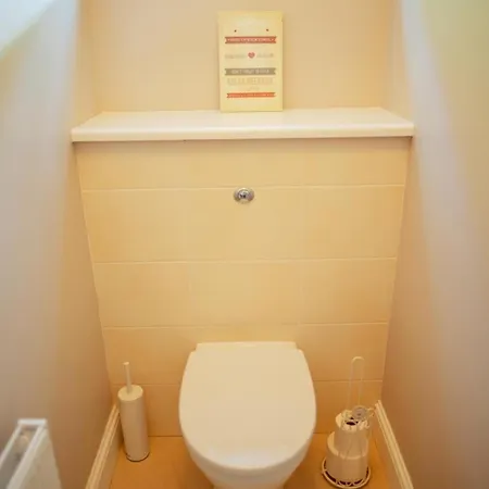 An Garaiste דירה רוסקרברי