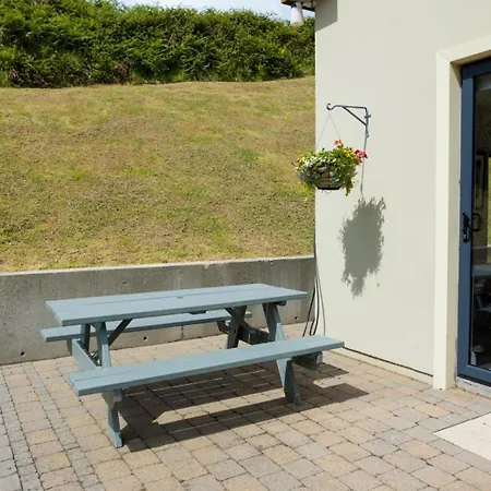 דירה An Garaiste *