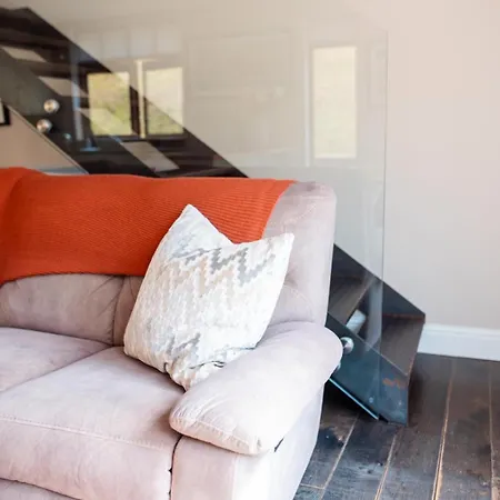 An Garaiste Апартаменты